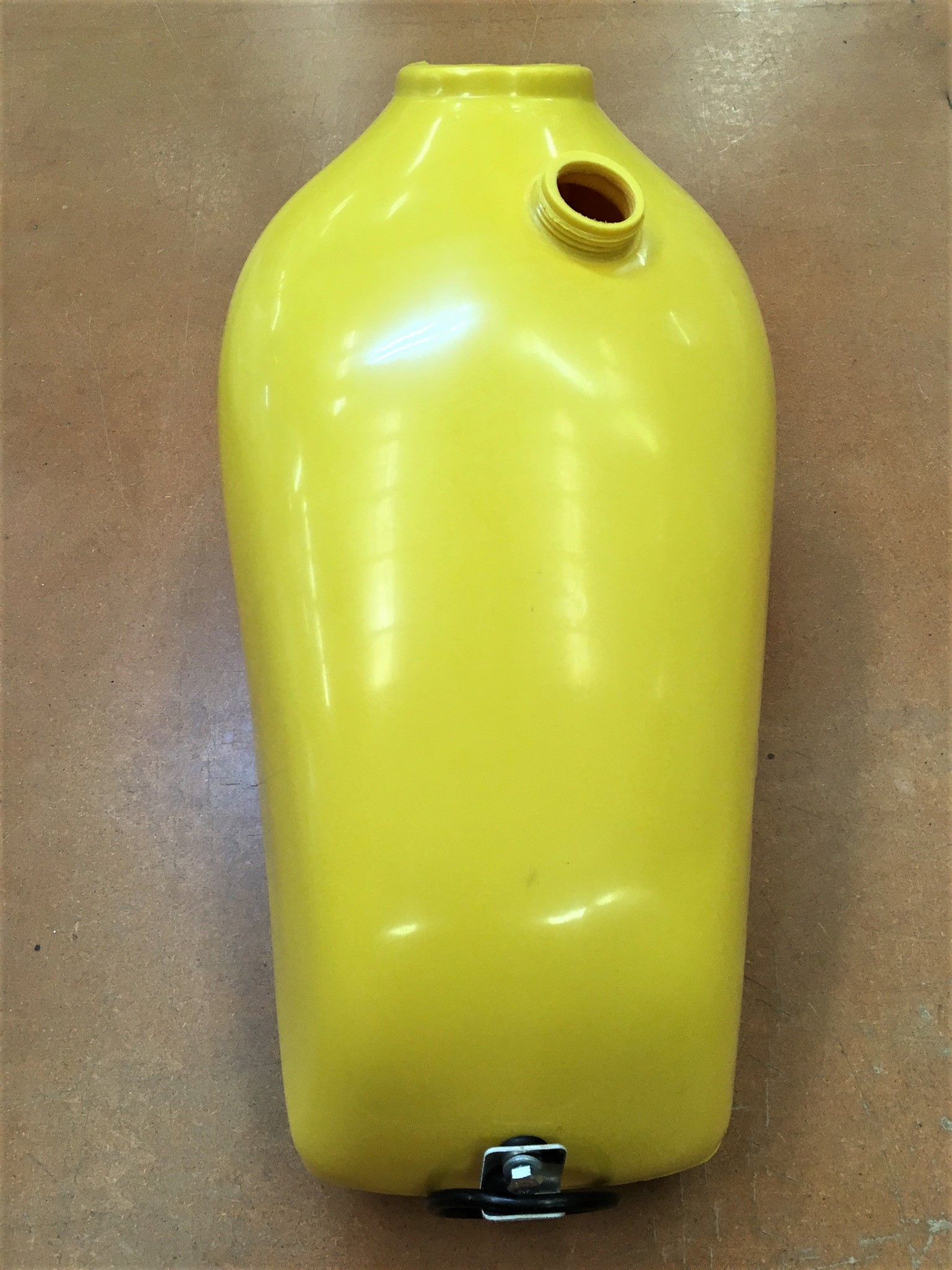 rm125 gas tank